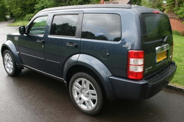 Dodge Nitro 2.8