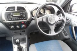 Toyota RAV4 2.0 GX 5dr