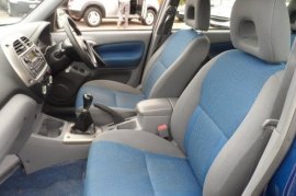 Toyota RAV4 2.0 GX 5dr