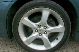Subaru Legacy 2.0 R 5DR AUTO