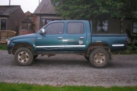 Toyota Hilux Double Cab Pick Up 2.5