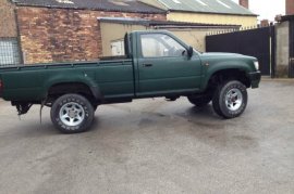 Toyota Hilux Double Cab Pick Up 2.5