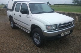 Toyota Hilux 2.4