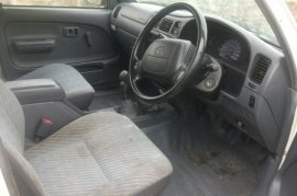 Toyota Hilux 2.4