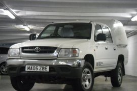 Toyota Hilux Double Cab Pick Up 2.5