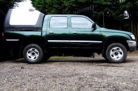 Toyota Hilux Double Cab Pick Up 2.5