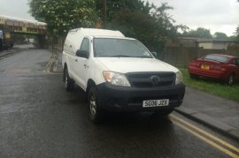 Toyota Hilux 2.4