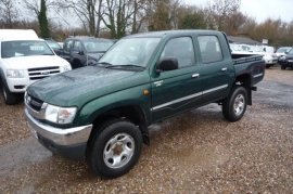 Toyota Hilux Double Cab Pick Up 2.5