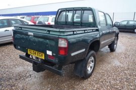 Toyota Hilux Double Cab Pick Up 2.5