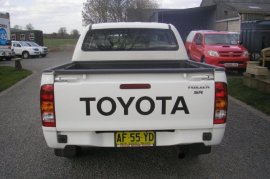 Toyota Hilux Double Cab Pick Up 2.5