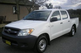 Toyota Hilux Double Cab Pick Up 2.5