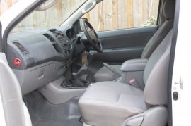 Toyota Hilux Double Cab Pick Up 2.5