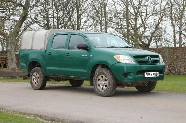 Toyota Hilux Double Cab Pick Up 2.5