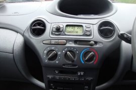 Toyota Yaris 1.0