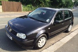Volkswagen Golf 1.6