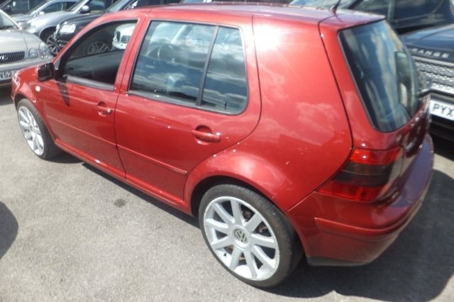 Volkswagen Golf 1.8