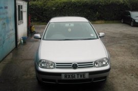 Volkswagen Golf 1.8