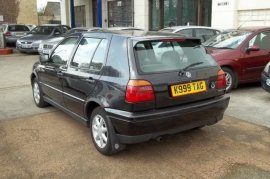 Volkswagen Golf 1.6