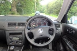 Volkswagen Golf 1.6
