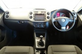 Volkswagen Tiguan S 2.0