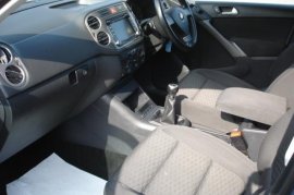 Volkswagen Tiguan S 2.0