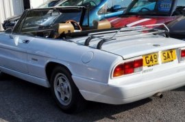 Alfa Romeo Spider 2.0