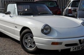 Alfa Romeo Spider 2.0