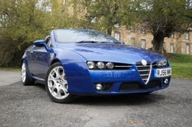 Alfa Romeo Spider 3.2