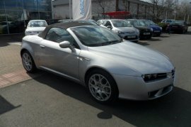 Alfa Romeo Spider 3.2