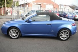 Alfa Romeo Spider 3.2
