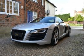 Audi R8 4.2