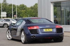 Audi R8 4.2