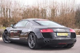 Audi R8 4.2