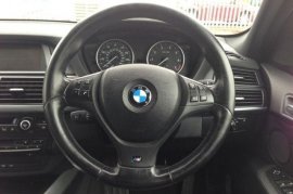 BMW X5 4.8