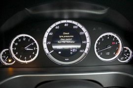 Mercedes E200 1.8 CGi BlueEFF SE