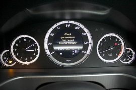 Mercedes E200 1.8 CGi BlueEFF SE