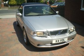 Volvo C70 2.0