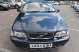 Volvo C70 2.4