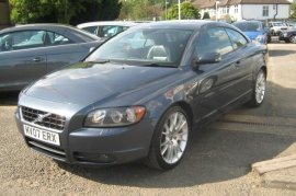 Volvo C70 2.4