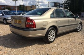 Volvo S80 2.4