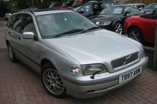 Volvo V40 2.0i