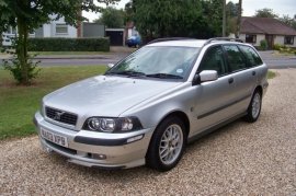 Volvo V40 2.0i