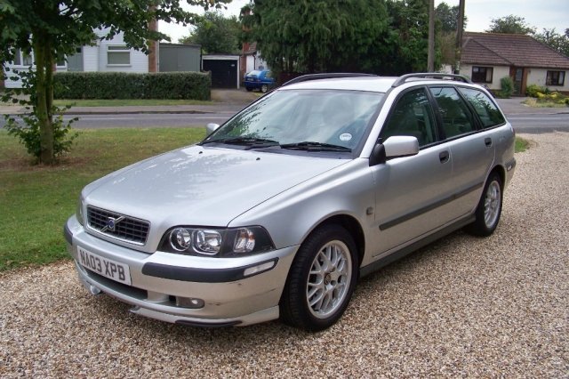 Volvo V40 2.0i