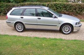 Volvo V40 2.0i