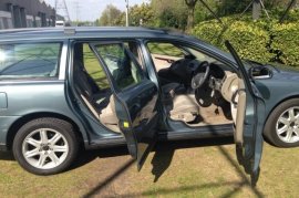 Volvo V70 2.4
