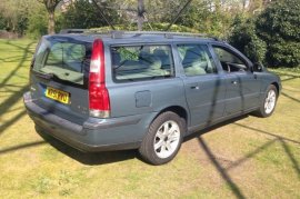 Volvo V70 2.4