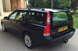 Volvo V70 2.4