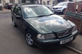 Volvo V70 2.5