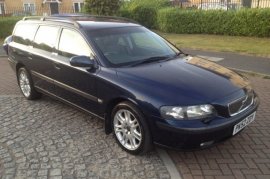 Volvo V70 2.4