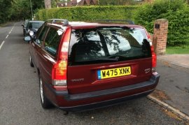 Volvo V70 2.4